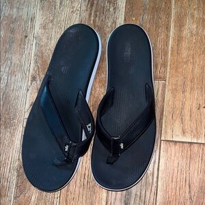 NIKE Women’s Black & White Sport Flip-Flops
